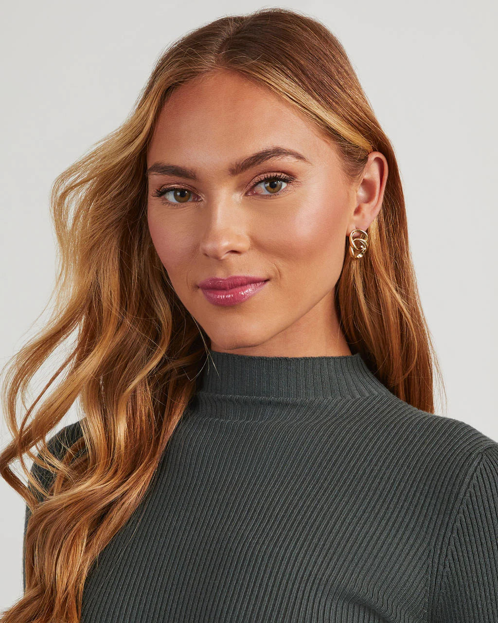 Cobra Linked Oval Stud Earrings