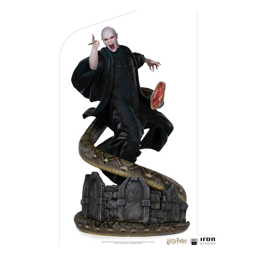 Harry Potter 1/4 Legacy Scale Figure Voldemort and Nagini