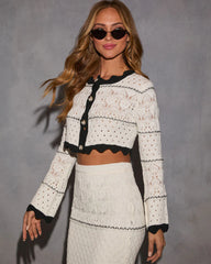 Noble Essence Contrast Crochet Trim Top