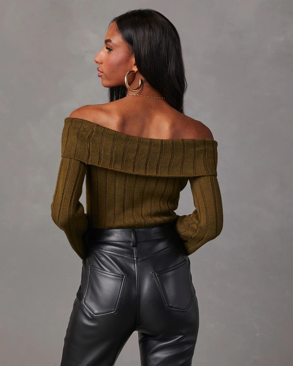 Daphne Off The Shoulder Ribbed Sweater