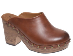 Pam Clogs w/heel